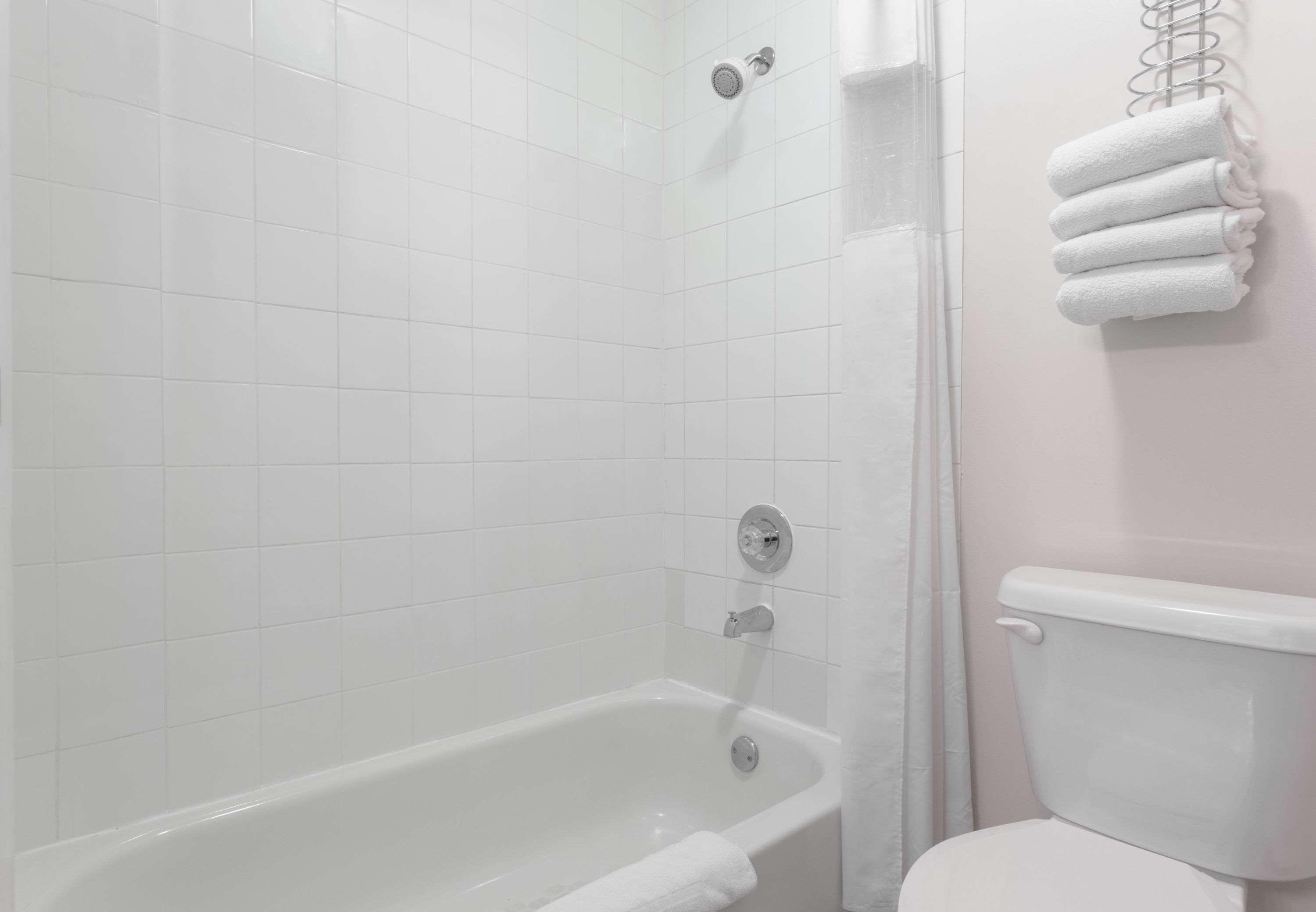 Super 8 By Wyndham Golden Hotel Ngoại thất bức ảnh