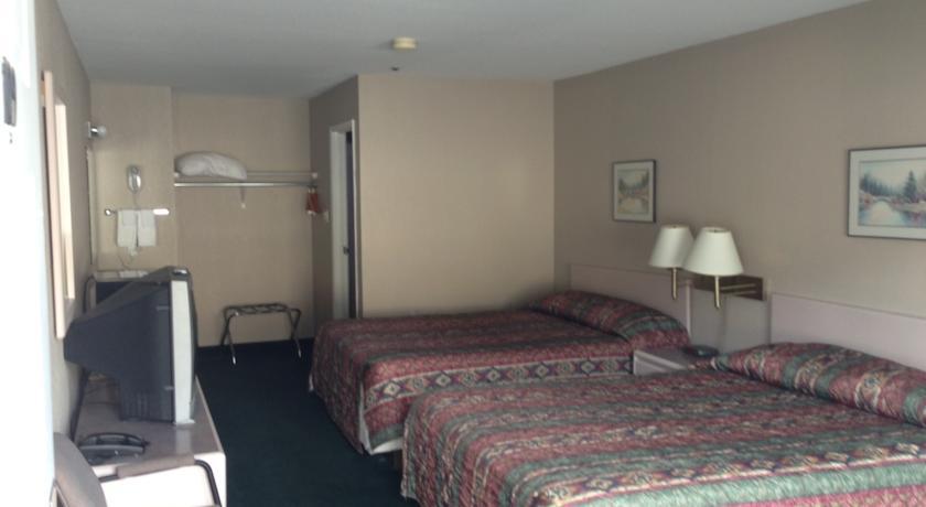 Super 8 By Wyndham Golden Hotel Ngoại thất bức ảnh